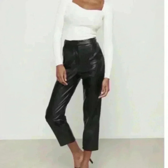 7 FOR ALL MANKIND | Vegan Leather Black Crop Pants - Picture 1 of 5